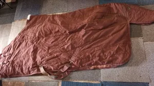 6'9, heavy stable rug, quilted, great condition