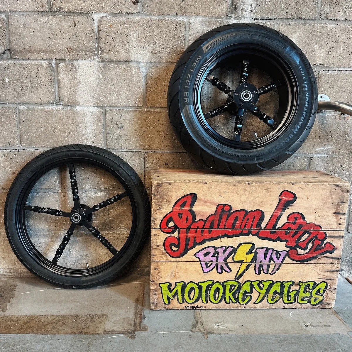 Black Twisted Rims   Tires