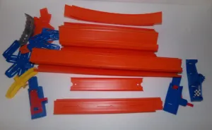 Hot Wheels, Matchbox  Car Track Lot
