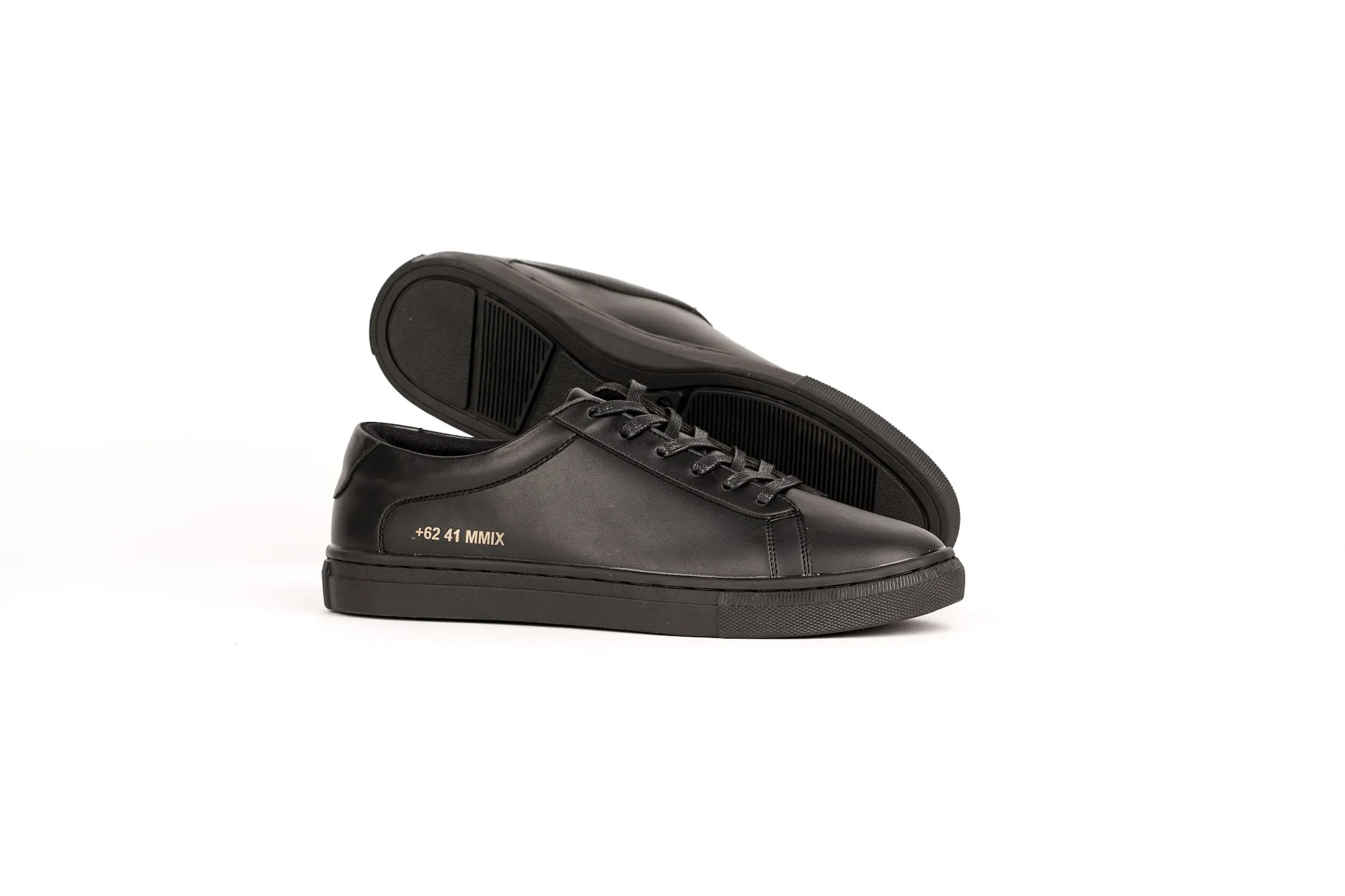 LAH-01 | TRIPLE BLACK | MEN