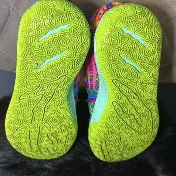 Lamelo Ball’s Basketball Shoes for Kids MB.03 Be You JR