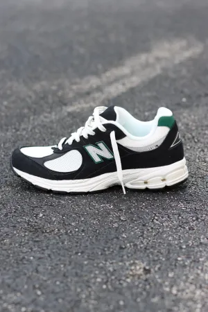 New Balance 2002R-(Black/Green)