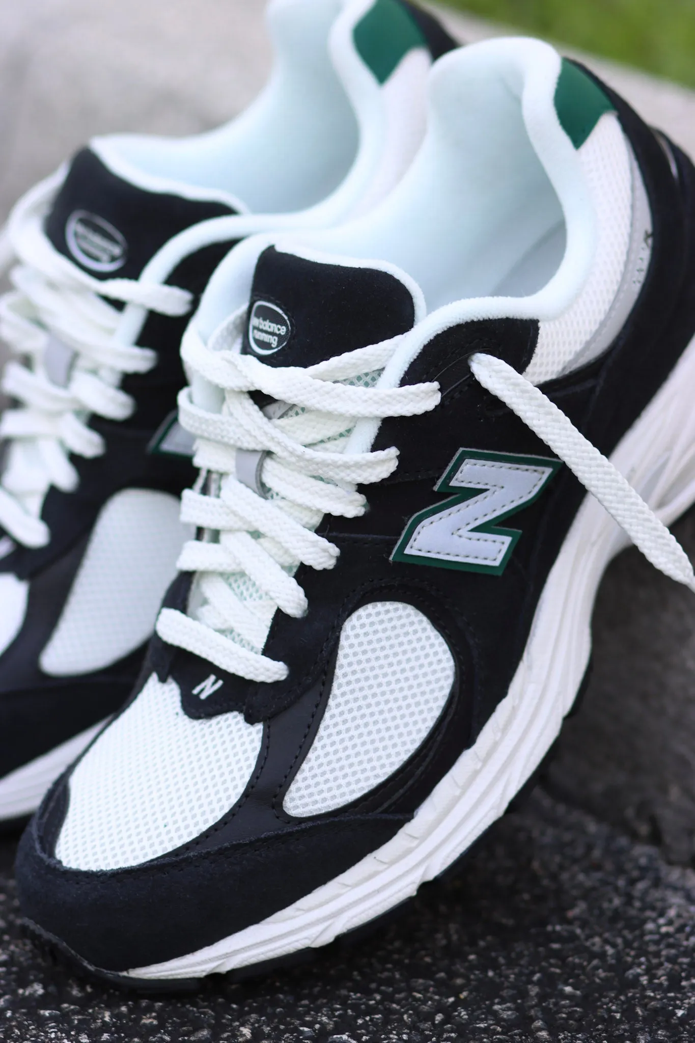 New Balance 2002R-(Black/Green)