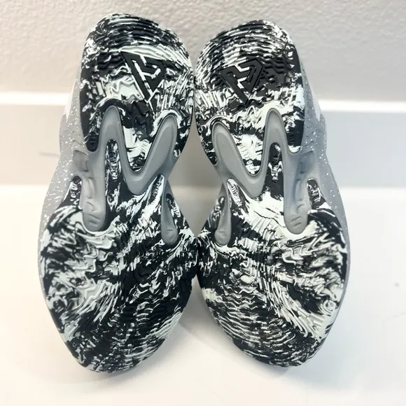 Nike 2023 Zoom Freak 4 'Etched in Stone' Basketball 🏀 Shoes 4.5Y
