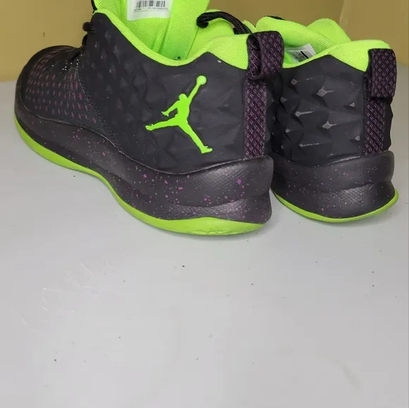 Nike Air Jordan extra fly size 6.5 youth big kids