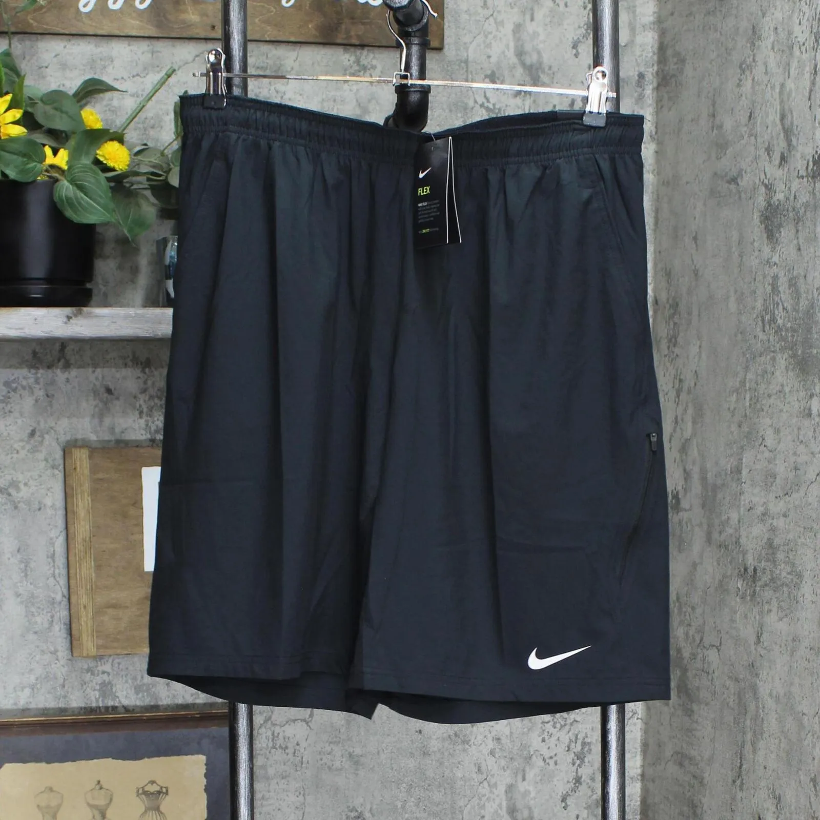 Nike Men's Woven 11" Utility Shorts 455618