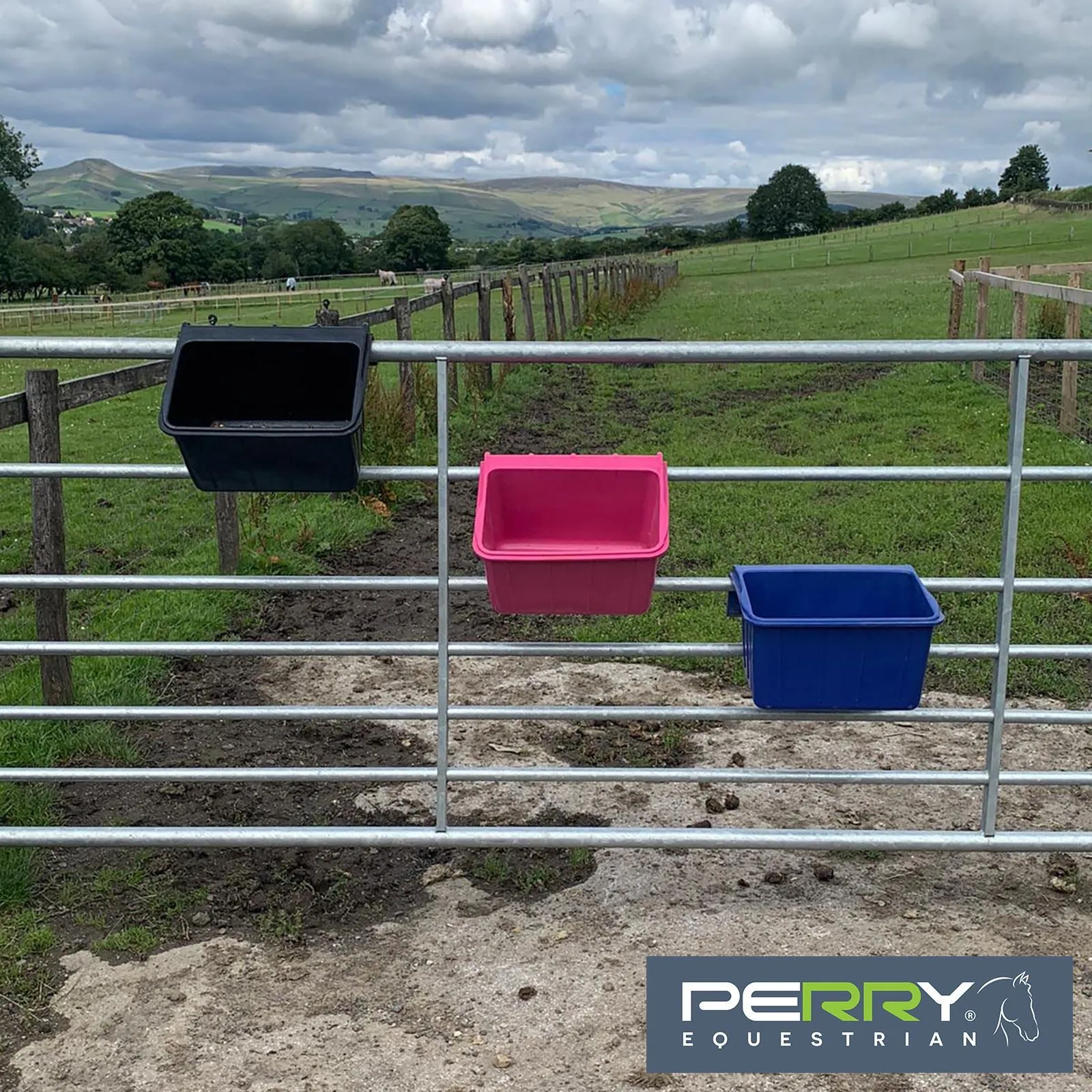 Perry Equestrian 16 Litre Biodegradable Rubber Hook Over Eco-Manger