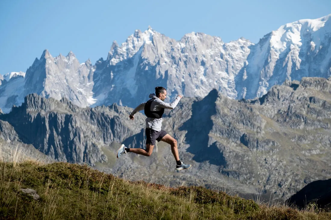 SAC TRAIL RUNNING 10L MIXTE - VENDU AVEC POCHE À EAU 1L