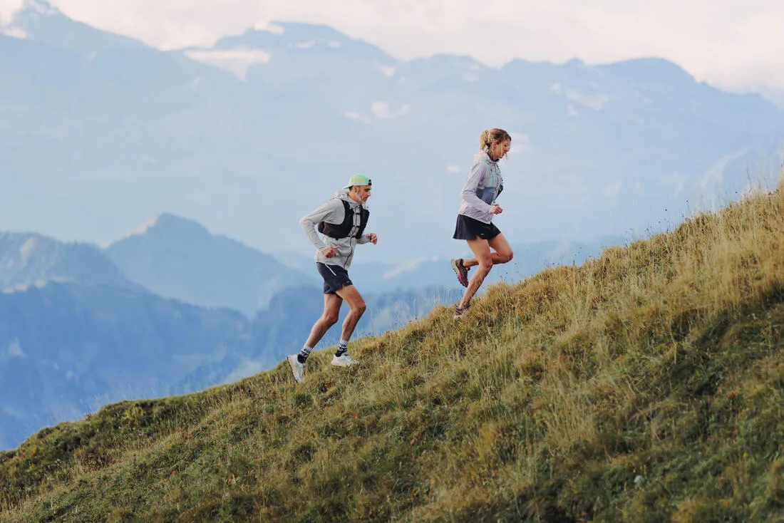 SAC TRAIL RUNNING 10L MIXTE - VENDU AVEC POCHE À EAU 1L