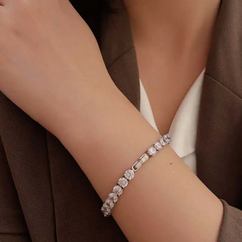 Single Row Round White Gold Tennis Bracelet