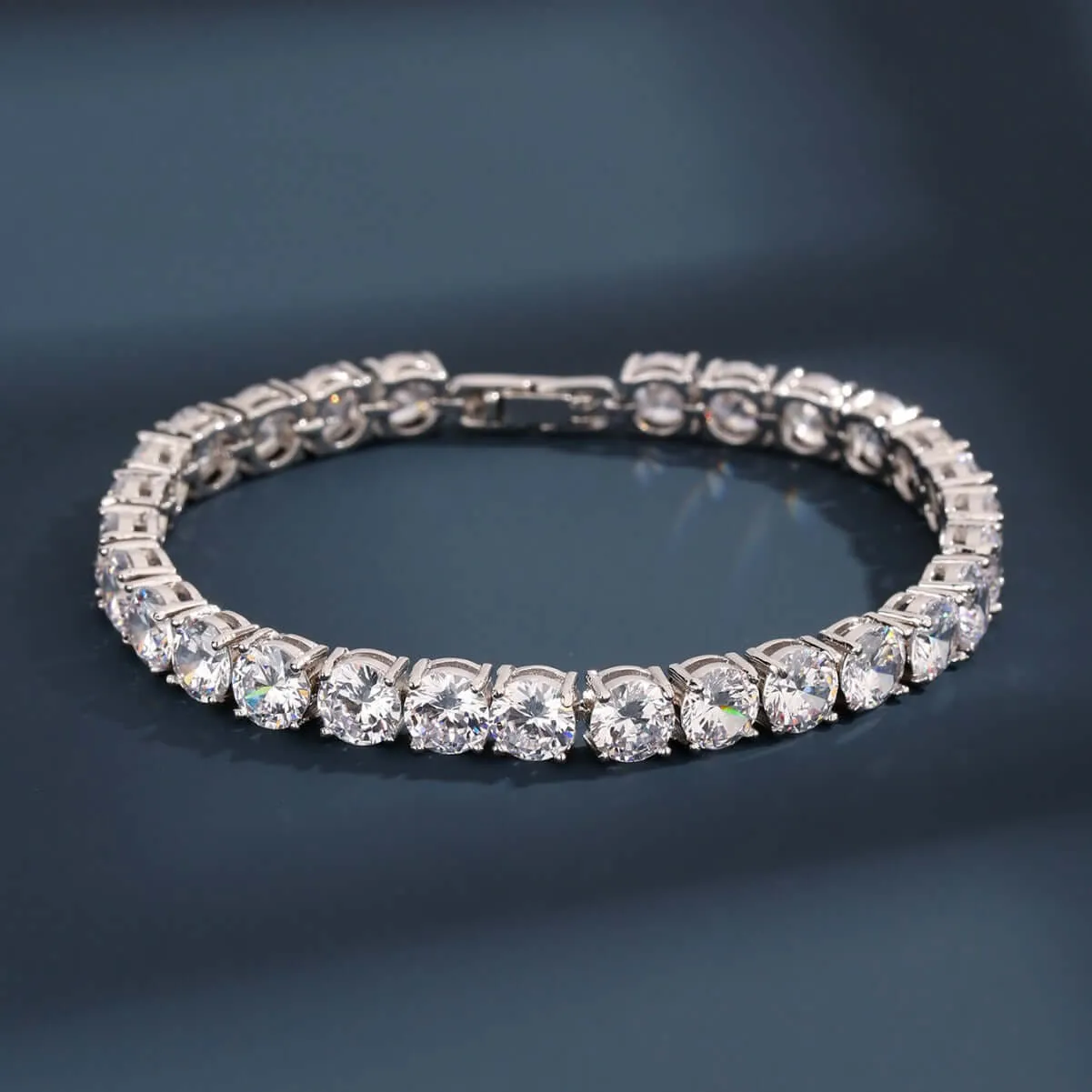 Single Row Round White Gold Tennis Bracelet