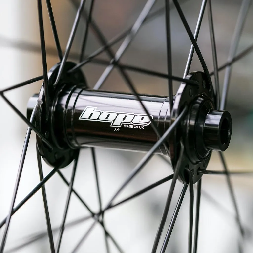 Thru-Axle Track HOPE Tech - Velocity Quill 3X | Black Clincher Front Wheel