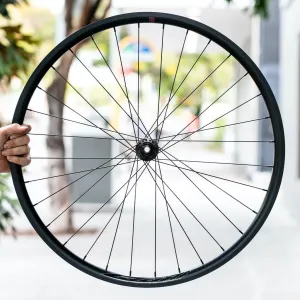 Thru-Axle Track HOPE Tech - Velocity Quill 3X | Black Clincher Front Wheel