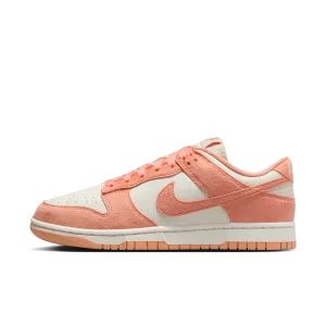 WMNS NIKE DUNK LOW